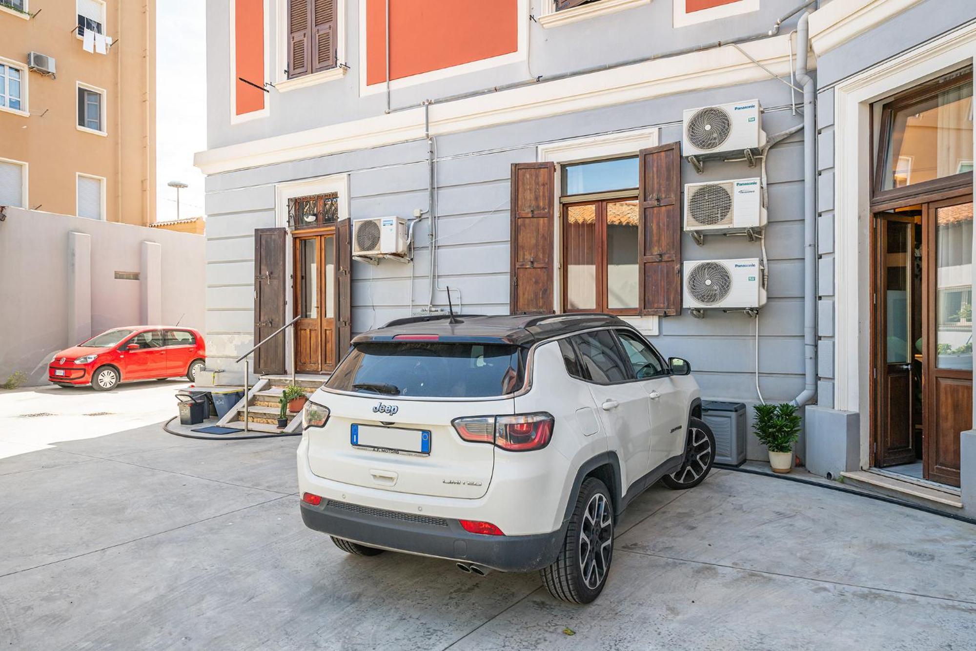 La Plaia Suites Cagliari Esterno foto